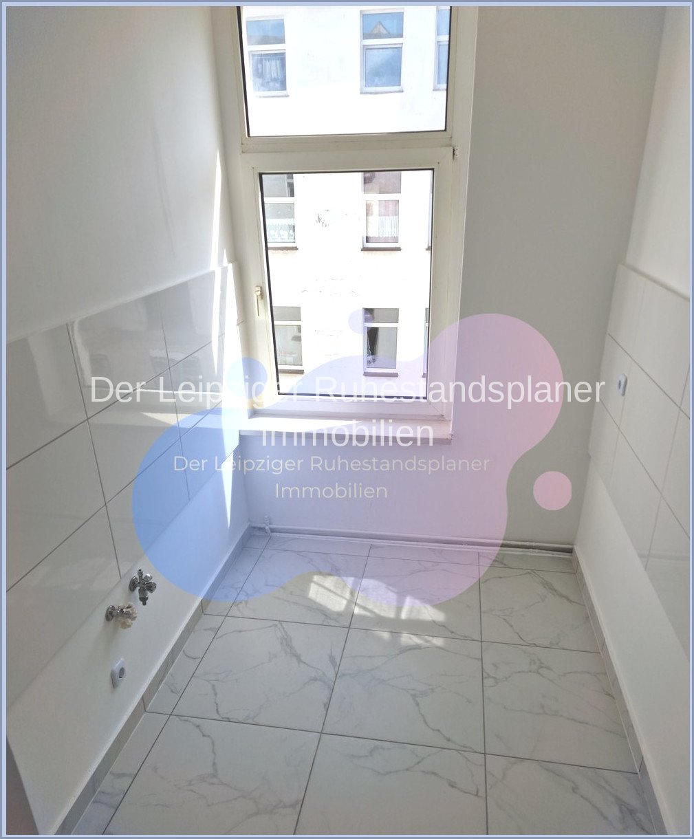 Verkauft !!! Frisch renovierte und teilsanierte 4 Raumwohnung