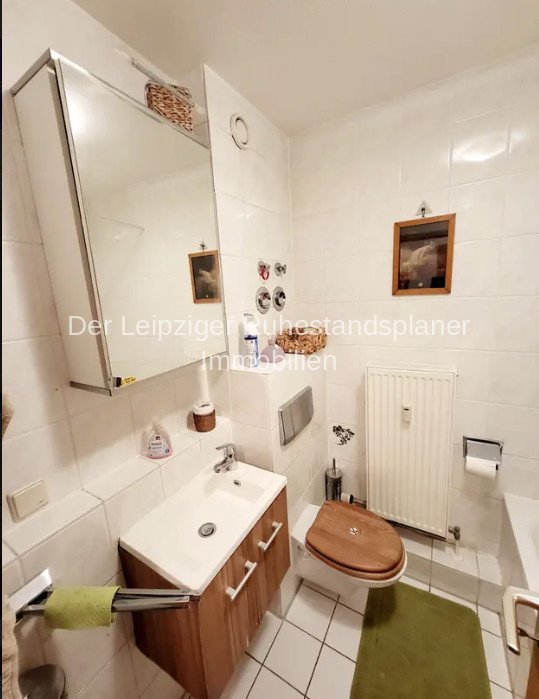 Verkauft !!! Möblierte 2 - Raumwohnung mit Balkon und guter Anbindung