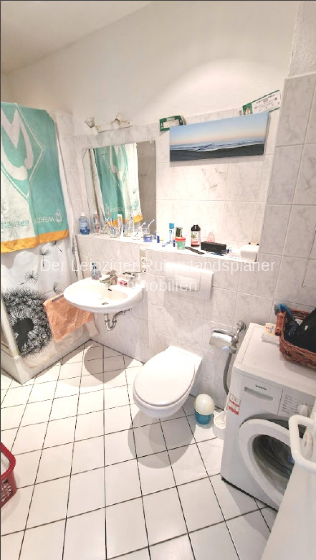 Bad mit Dusche Bad mit Dusche