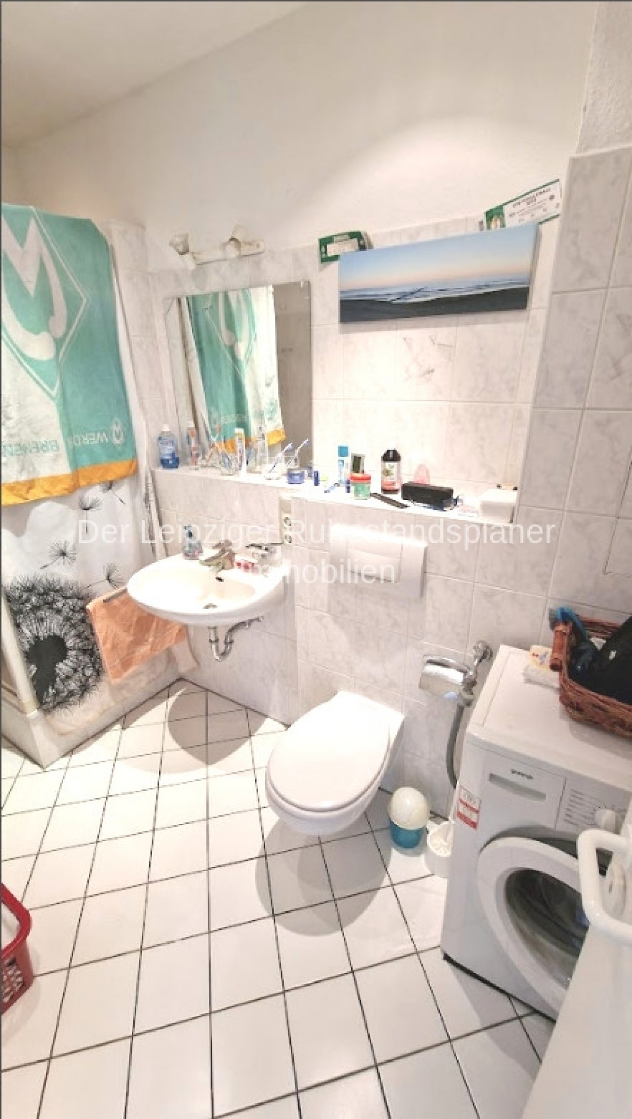 Bad mit Dusche Bad mit Dusche